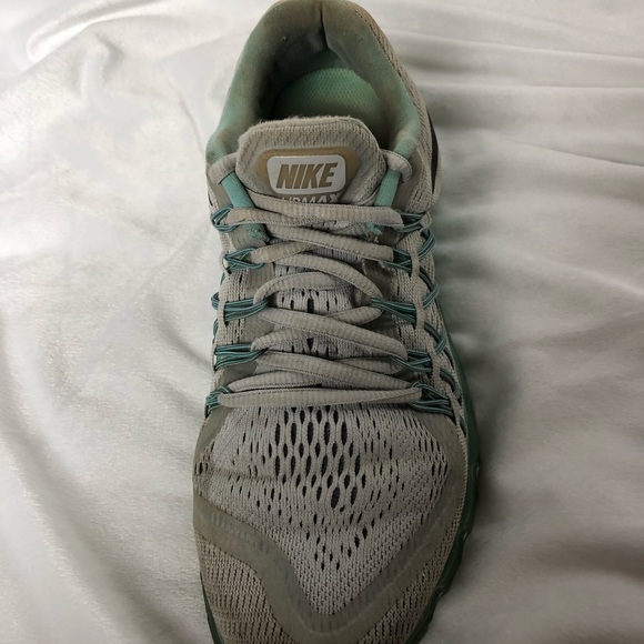 Nike Sneakers - Picture 3 of 4